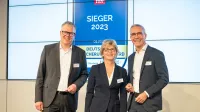 Deutscher Versicherungs-Award 2023 - Bertelsmann Repräsentanz Berlin - Franke und Bornberg Team mit Christian Monke