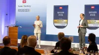 Deutscher Versicherungs-Award 2025 - ntv, disq, Franke und Bornberg - Torsten Knippertz und Sarah Osswald