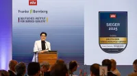 Deutscher Versicherungs-Award 2025 - ntv, disq, Franke und Bornberg - Catja Stammen
