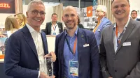 DKM 2025 Messe - Auszeichnung Top Performer Betriebshaftpflichtversicherungen Markel 