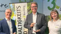 DKM 2025 - Nachhaltigkeits-Award 2025 - Verleihung und Trophäen - die Bayerische