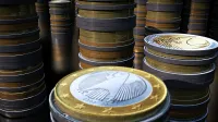 Euro-Münzen in Türmchen nebeneinander - 5 aktuelle Trends in der BU-Regulierung
