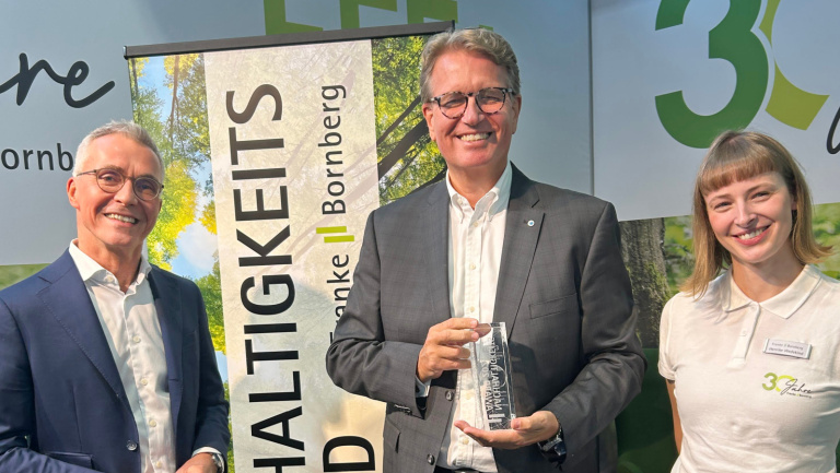 Pressemitteilung Franke und Bornberg - Nachhaltigkeits-Award 2025 - die Bayerische Pressemitteilung Franke und Bornberg - Nachhaltigkeits-Award 2025 - die Bayerische