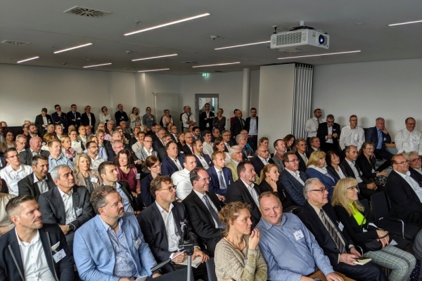 Volles Haus beim Kongress AKS auf der DKM Messe